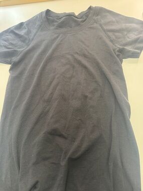 lululemon athletica Short Sleeve Tee - Black